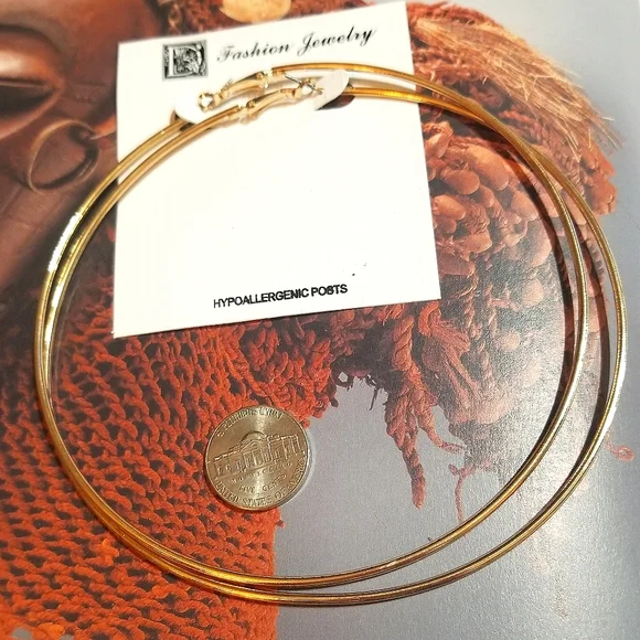 NOS HUGE HOOP EARRINGS - Picture 3 of 4